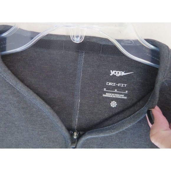 Nike DD2186 010 Men's Sz M Gray Dri-Fit 1/2 Zip Long Sleeve Training Crew Shirt - Picture 5 of 9